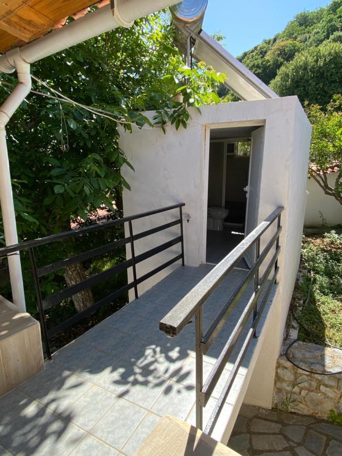 Barbajonn'S Stone House Villa Monemvasía Exteriör bild